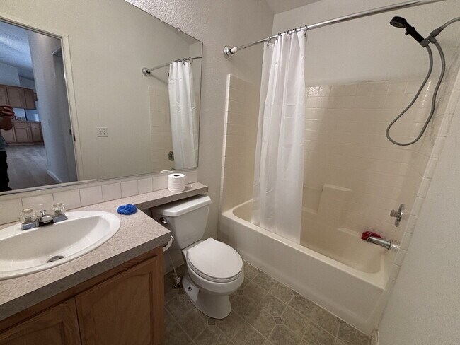 Building Photo - Large 3-bedroom home on peaceful acreage with usable yard on Lotus Road!