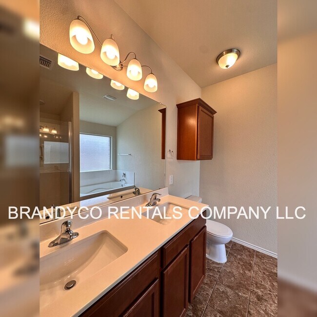 Building Photo - 6301 Katy Creek Ln