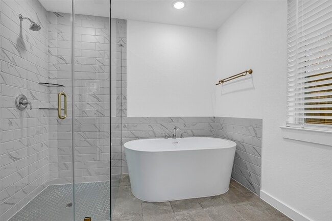 Building Photo - 7392 Mount Greylock Lp