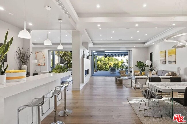 Building Photo - 16132 Alcima Ave