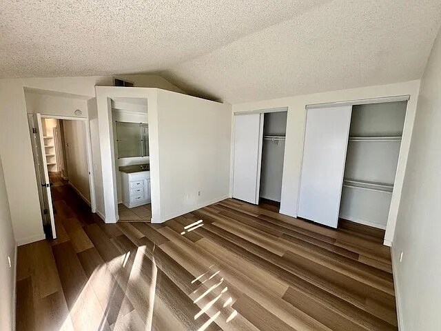 Building Photo - 3238 Canary Ct