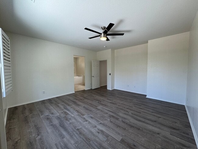 Building Photo - 5 Bedroom Canyon Hills home