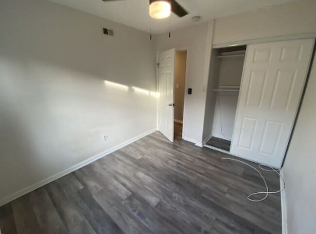 Building Photo - 1810 Thelborn Way