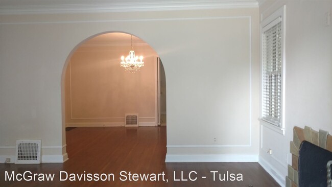 Building Photo - 2 br, 1 bath House - 1648 S Evanston Avenue