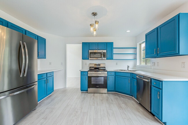 Building Photo - 1563 Scio Ridge Rd