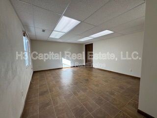 Building Photo - 8612 Colonial Acres Rd