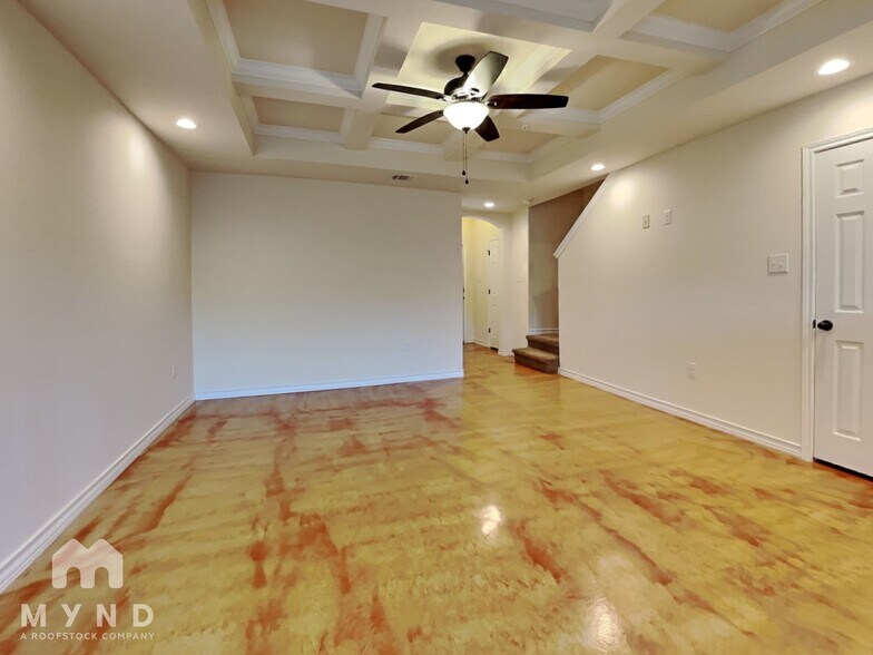 Building Photo - 6415 Melanzane Ave