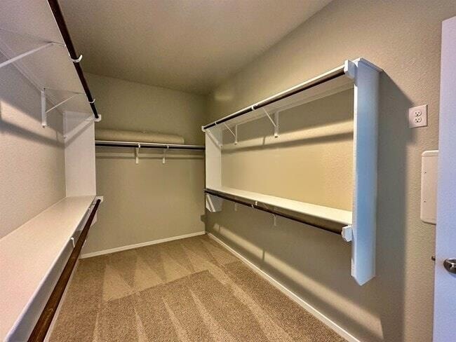 Building Photo - 140 Keltic Dr