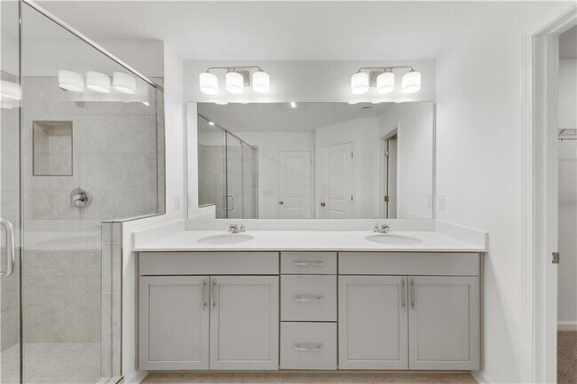 Building Photo - 4200 Pierson Trce