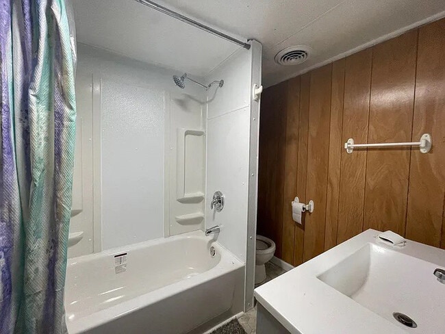 Building Photo - 74 Marcie Rd