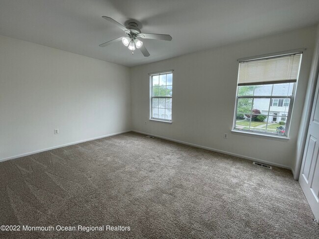 Building Photo - 694 Darlington Dr