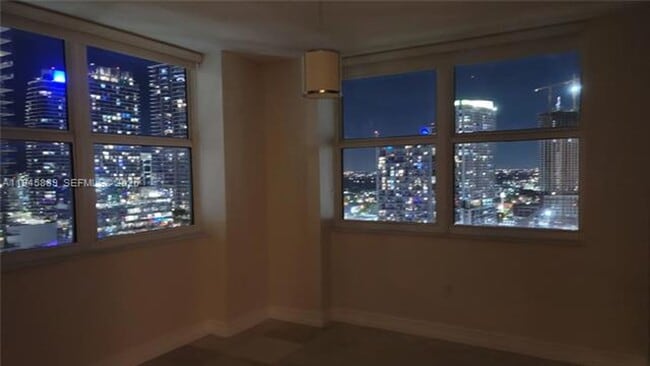 Building Photo - 31 SE 5th St