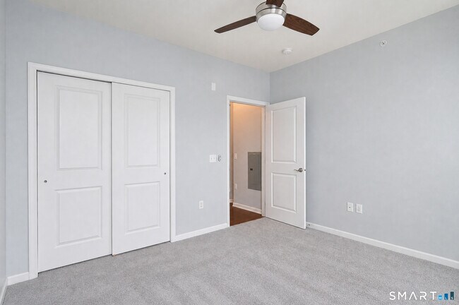 Building Photo - 922 Old Pasture Dr