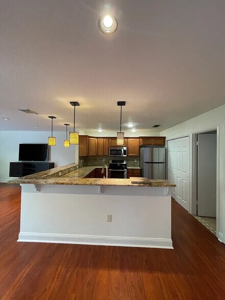 Downstairs kitchen - 2190 Woodbridge Rd