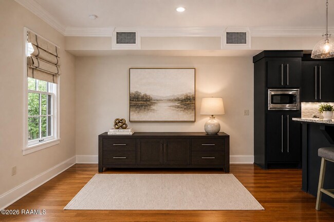 Building Photo - 605 Silverstone Rd