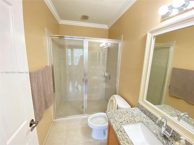 Building Photo - 770 Millbrae Ct