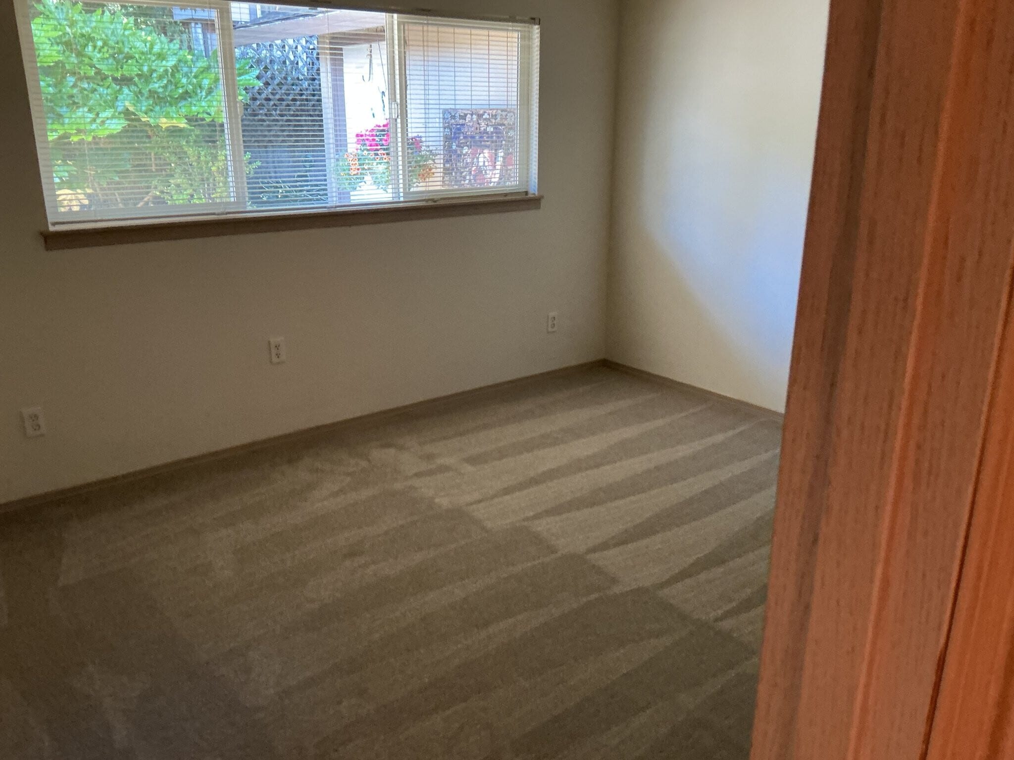 Building Photo - 2111 Sunset Ave