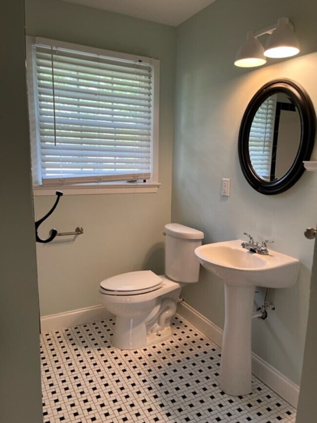 Building Photo - Renovated 3Br/2Bath Home in Magnolia Woods