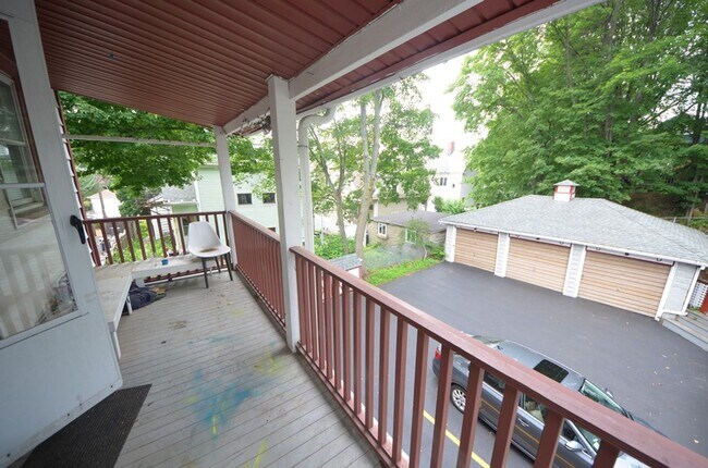 Building Photo - Very nice 3 bed 1 bath in Brighton.... SEPT 1ST MOVE IN