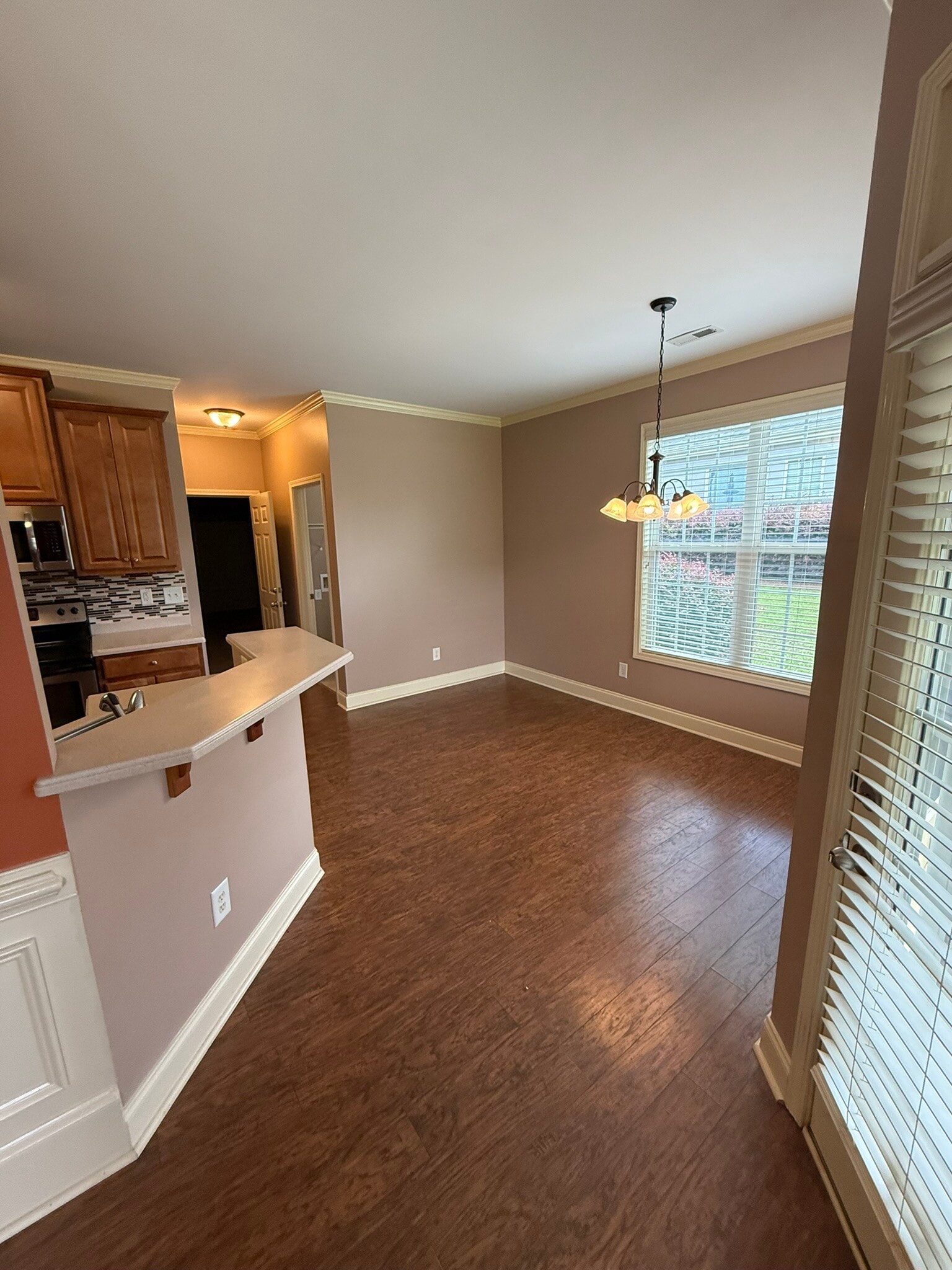 Breakfast Area - 367 Stillwood Dr