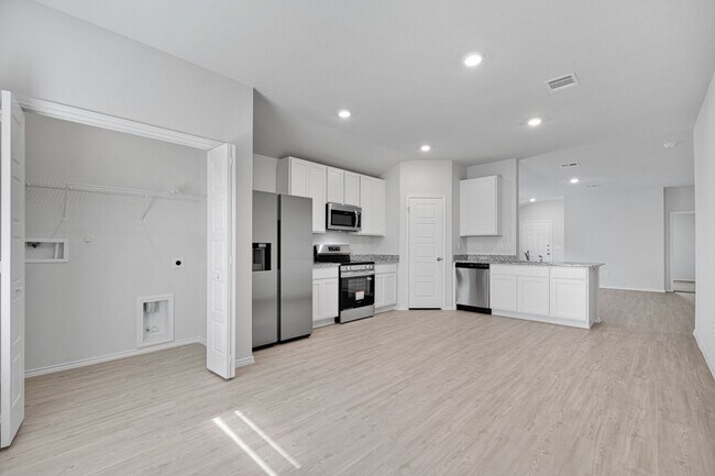Building Photo - New Construction 3 bed 2 bath home on the ...