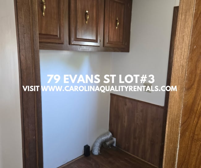 Building Photo - 3 bedroom 2 bath singlewide