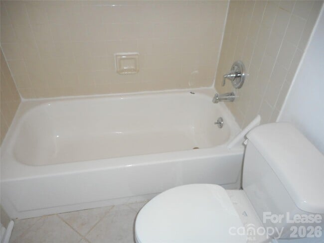 Building Photo - 8235 Circle Tree Ln