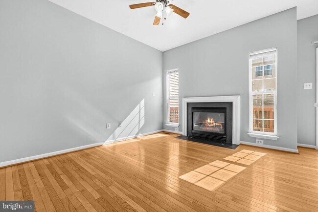 Building Photo - 6687 Roderick Loop