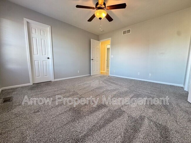 Building Photo - 7355 S 20th St