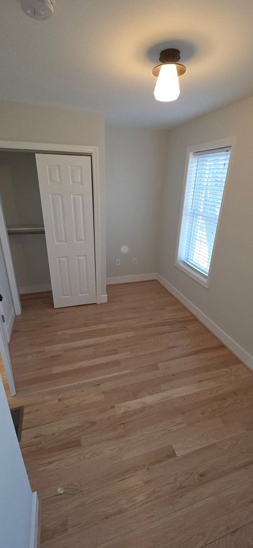 Building Photo - NEWLY RENOVATED HOME - Capitol Hill/Lincoln Park