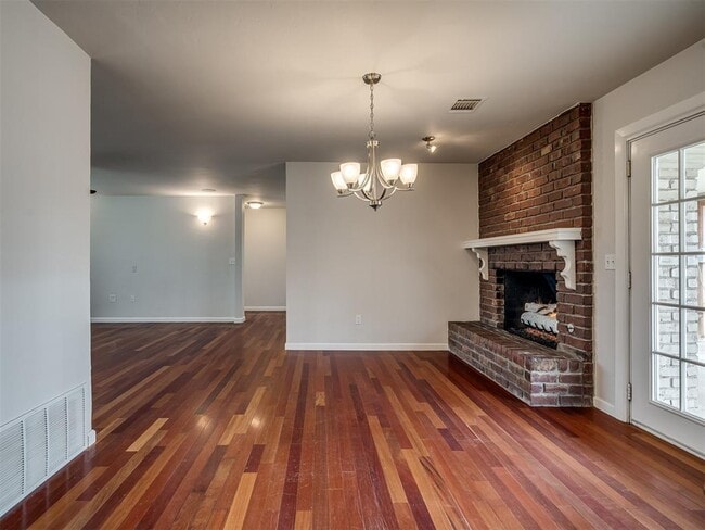 Building Photo - 8 South Ave