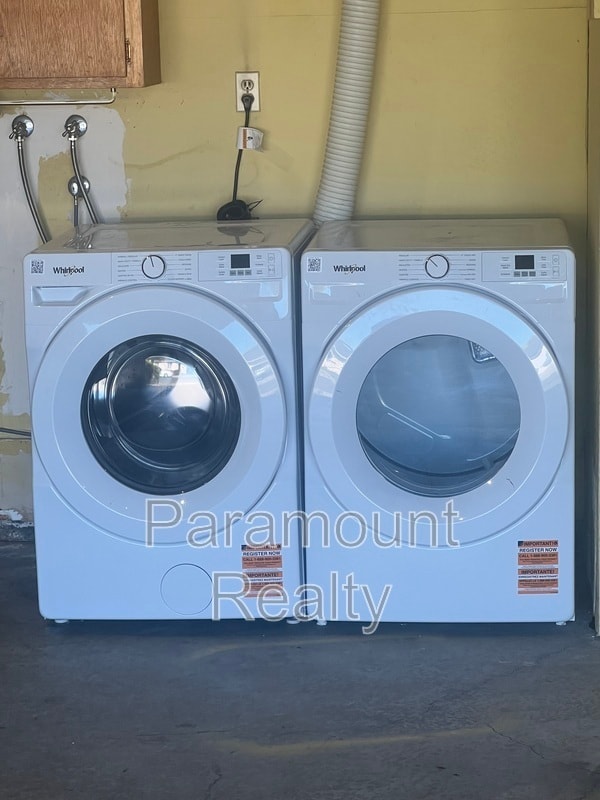 Building Photo - 7698 Redbud Ct