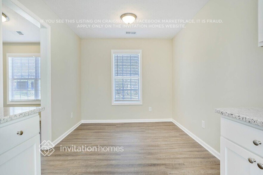 Building Photo - 105 Valley View Dr