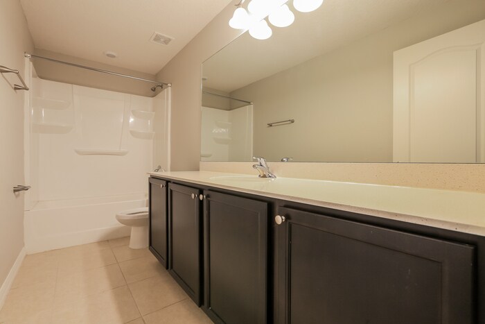 Building Photo - 844 Chatham Walk Dr