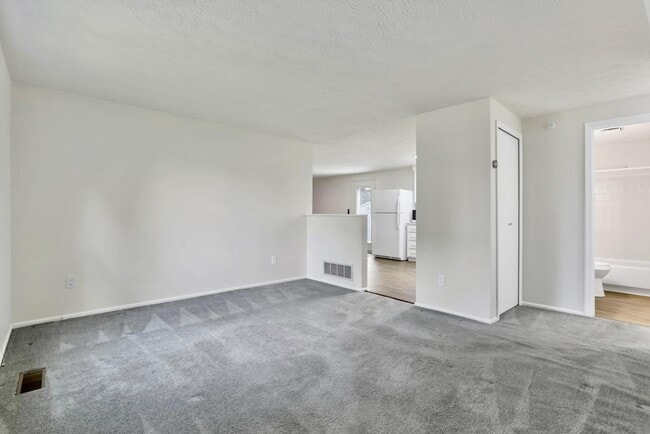 Building Photo - 1488 Red Leaf Ln