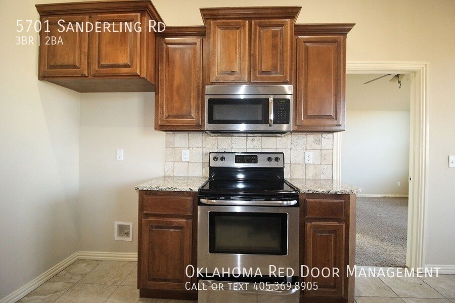 Building Photo - 5701 Sanderling Rd