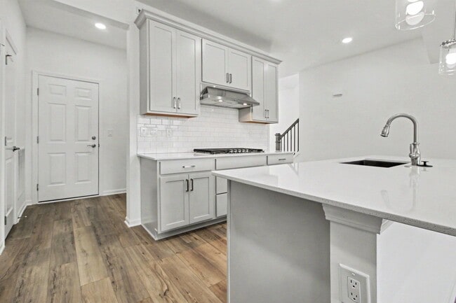 Building Photo - 5660 Corgi Dr