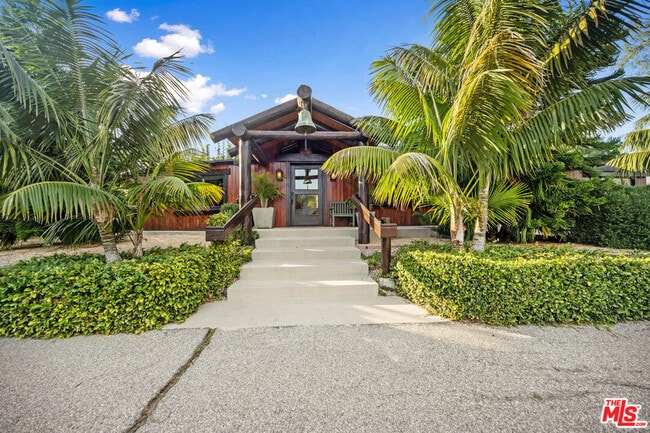 Building Photo - 6522 Wildlife Rd