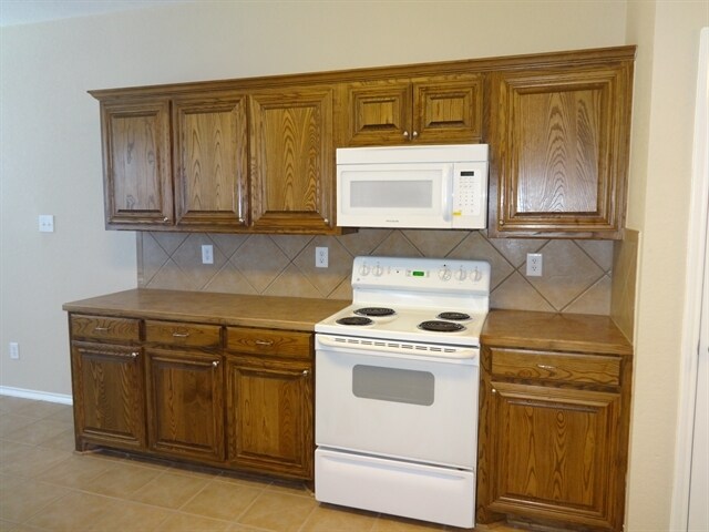 Building Photo - 3903 Southern Blf