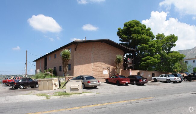 Building Photo - 5236 Carousel Dr