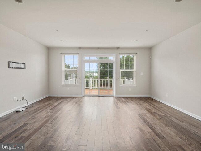 Building Photo - 43706 Winterberry Wy