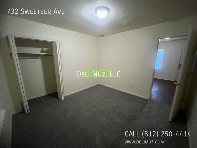 Building Photo - 732 Sweetser Ave
