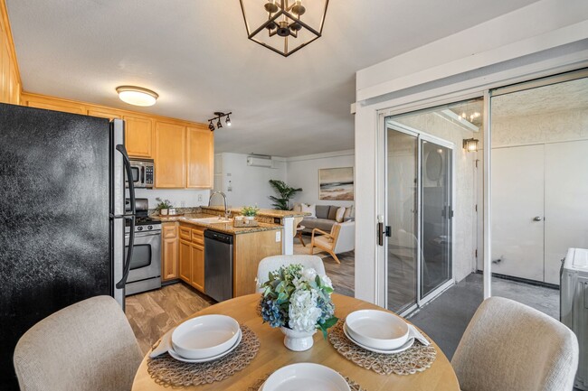 Building Photo - Remodeled 2 bed/2bath in Imperial Beach