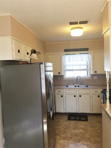 Building Photo - North Bossier City La 3 br 2 bath home for rent with 2-car garage