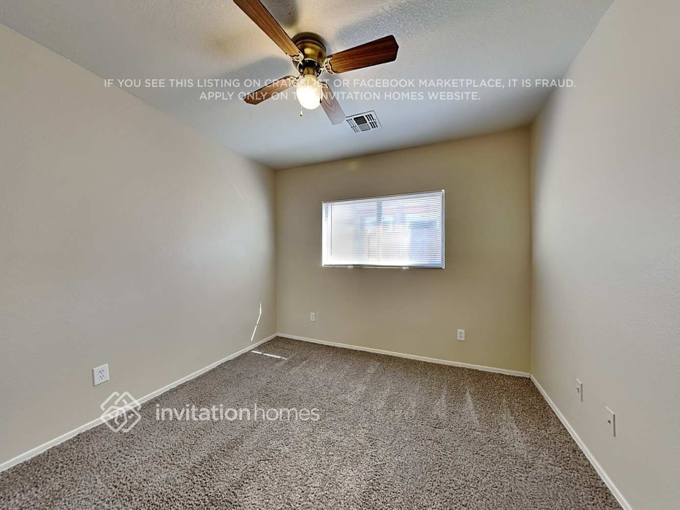 Building Photo - 2443 W Mobile Ln