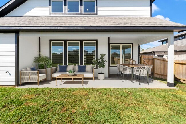 Building Photo - 13340 Bear Creek Ct