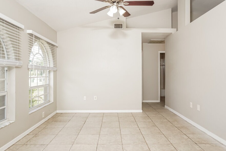 Building Photo - 3644 Ribera Ave