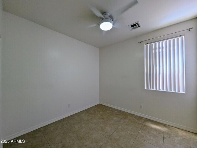 Building Photo - 3731 W St Kateri Dr