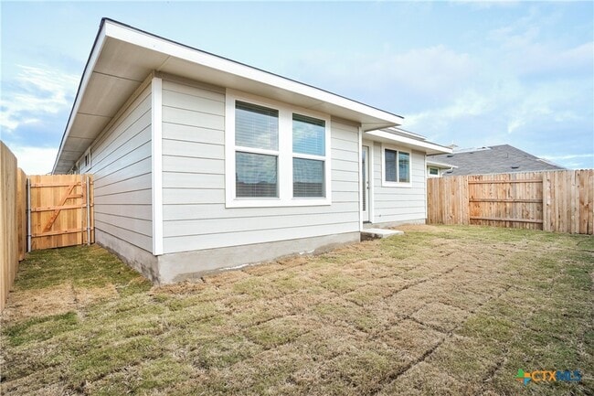 Building Photo - 171 White Dunes Dr