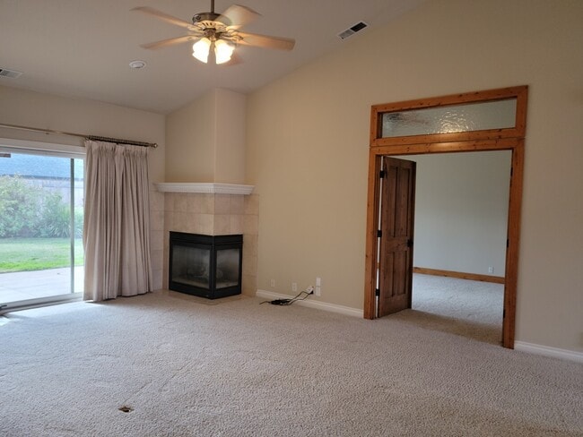 Building Photo - 12 Camberwell Ct